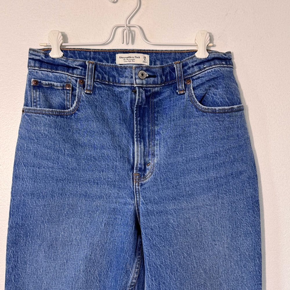 Abercrombie & Fitch The 90’s Straight Ultra High Rise Raw Hem Jeans Sz 28/6R - Picture 12 of 12